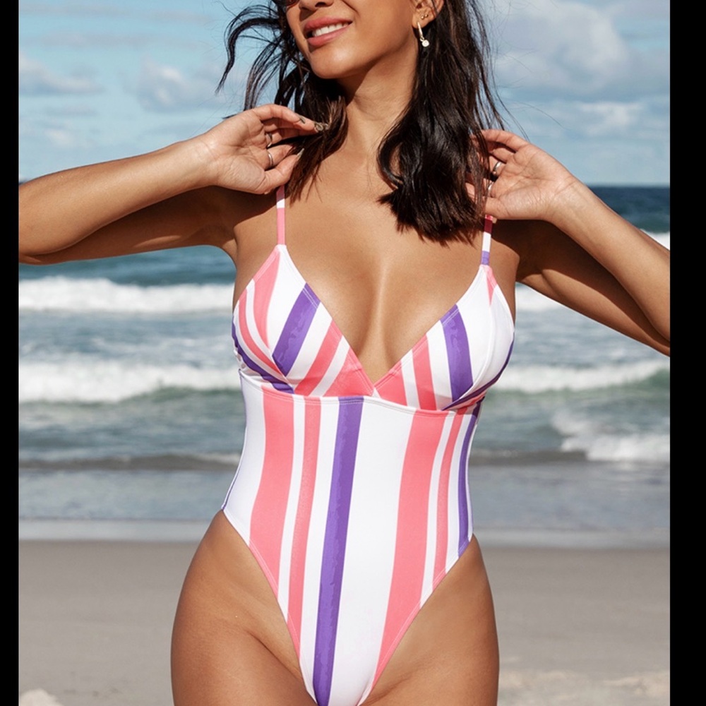 Cupshe Pink and Purple Striped Women's One Piece Swimsuit